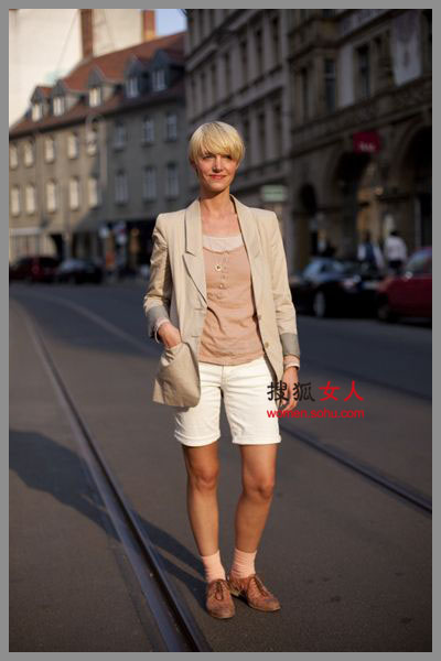 ���ѷ�С���� ɢ��Ů�������޷���