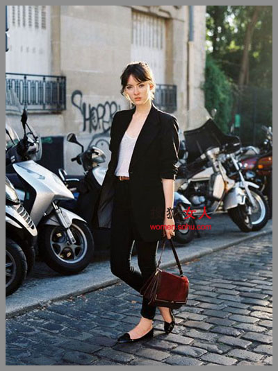 ���ѷ�С���� ɢ��Ů�������޷���