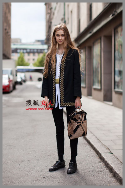 ���ѷ�С���� ɢ��Ů�������޷���