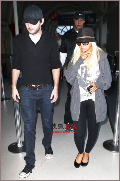 ���ο�������С׸�� ����������