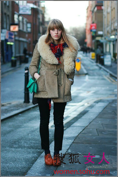 ���׼Ӹ�ëë�� ��ůʵ��ŷ������