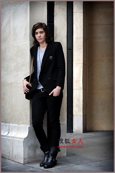 ������+ǳɫ�� ����ɫ����֪����