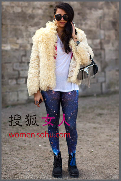 ������ɫë������ ʱ��������ů��