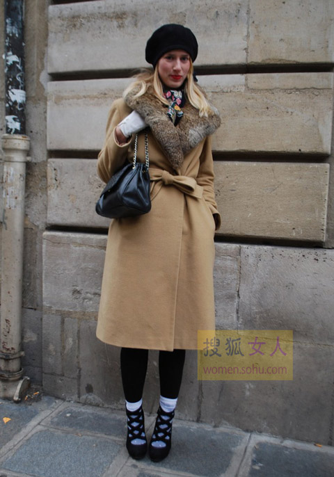 ϵ�����װ����ֱ�ů Holdס�����