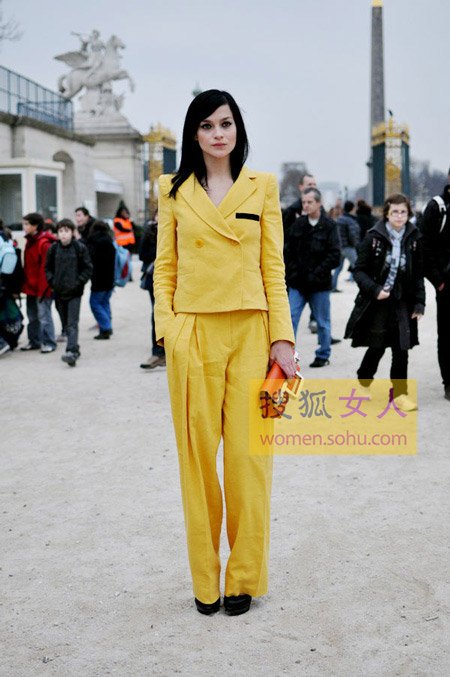 �̿�˫�ſ����׵�����紺 ���䷶