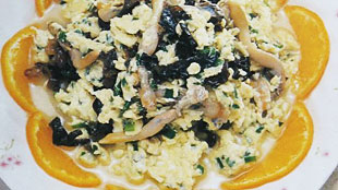 蛏子炒鸡蛋 做法及步骤