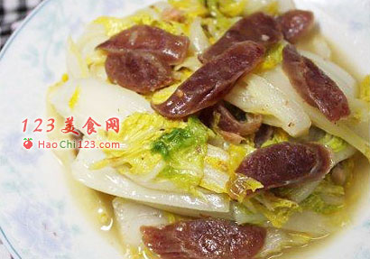 广州腊肠炒娃娃菜 做法及步骤