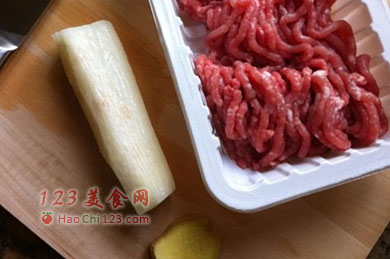 本帮红烧狮子头 做法及步骤