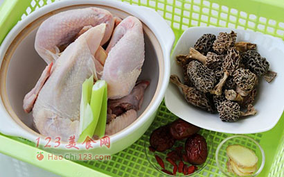 羊肚蘑炖鸡图解 做法及步骤