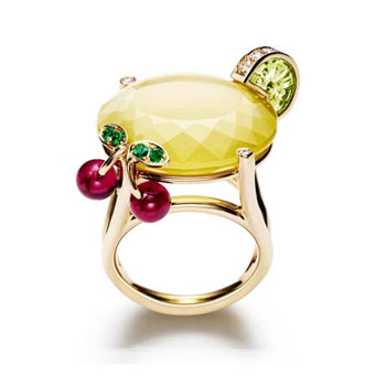 Piaget�����������ɫ�ʵļ�β�ƽ�ָ