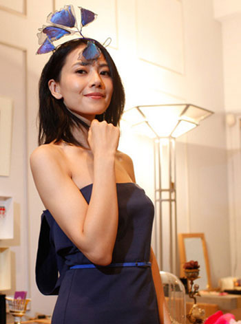 ��ԲԲ����ʱװ�� չ�ֶ��ط���