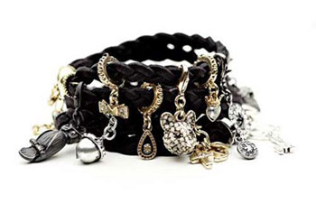 ����ɭ���е��ջ� ����Ʒ��PILGRIM2011�＾ʱ������