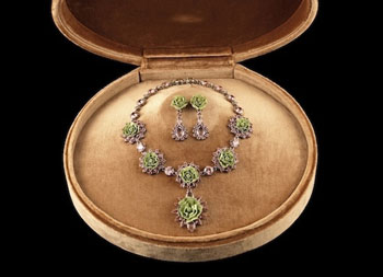 �������Ŷ��߹� Prada������11��Ůʿ�鱦ϵ��