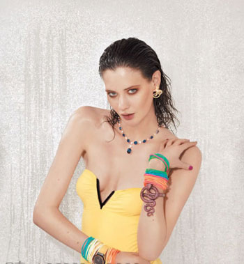 �ǲ��Ծ� ��Ŀ��쵵Ĳ�ɫ�鱦