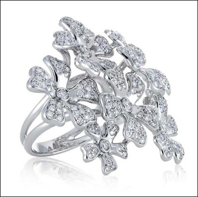 DE BEERS���ȶ�˹��ʥ��ѩ������������