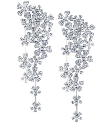 DE BEERS���ȶ�˹��ʥ��ѩ������������