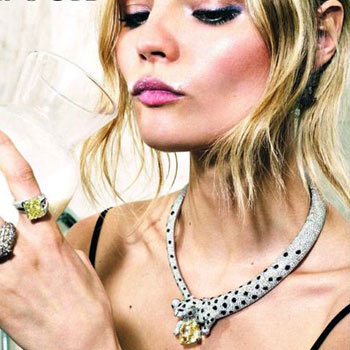 ������VOGUE ���´�Ƭ���鱦���ݻ�����ԡ��