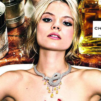 ������VOGUE ���´�Ƭ���鱦���ݻ�����ԡ��