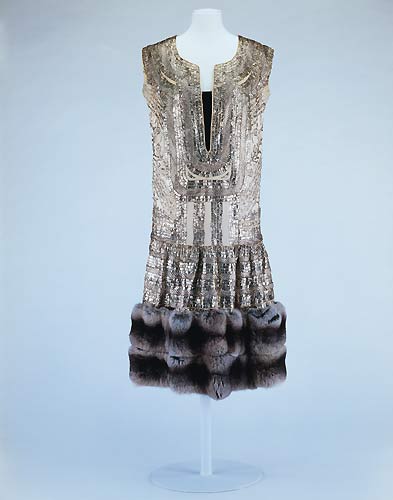 “法国时尚100年”展品欣赏