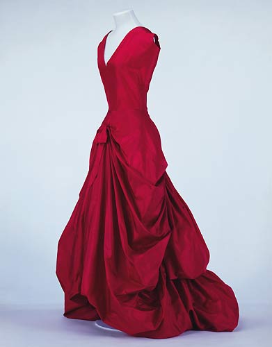 “法国时尚100年”展品欣赏