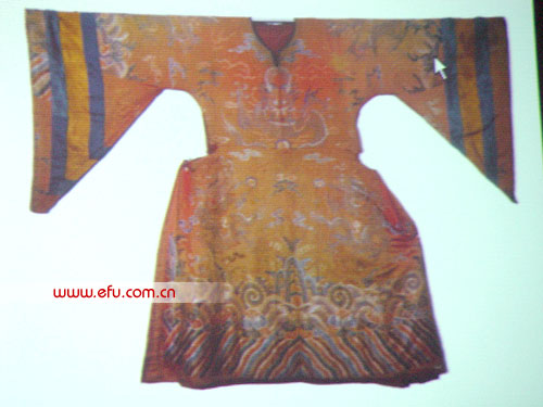 视觉冲击——藏区发现的龙袍