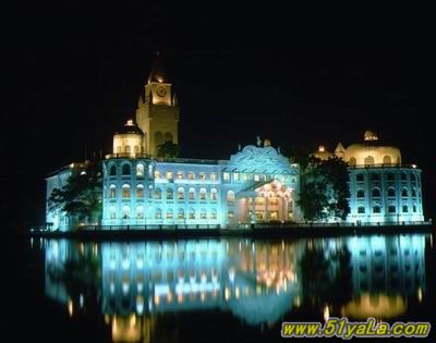 ͼ������10�������λ�֮��